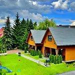 Dream Prywatny Dom Dla Rodziny Ogrodzony Ogród Z ładowaniem Ev W Cenie Сasa de vacaciones