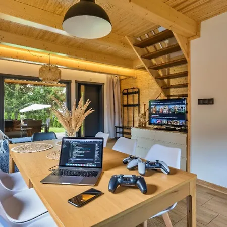 別荘 Dream Home Prywatny Domek Z Ogrodem 600M2 I Szybkim Wifi 600 Mb ポラニツァ・ズドゥルイ