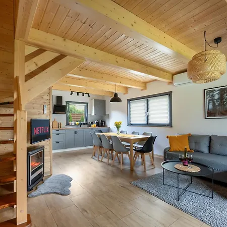 Dream - Ogrod 600m2, Wifi 600mb, Gaming, Klimatyzacja, Ev Wallbox 11kw *